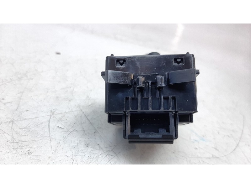 Recambio de mando limpia para toyota corolla (e21) referencia OEM IAM 02A6017L033  