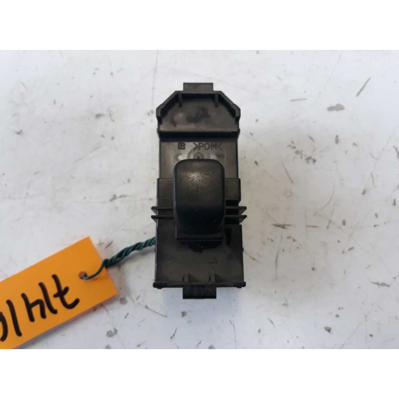 Recambio de mando elevalunas trasero izquierdo para toyota lexus is 200 (gxe10) 2.0 cat referencia OEM IAM   