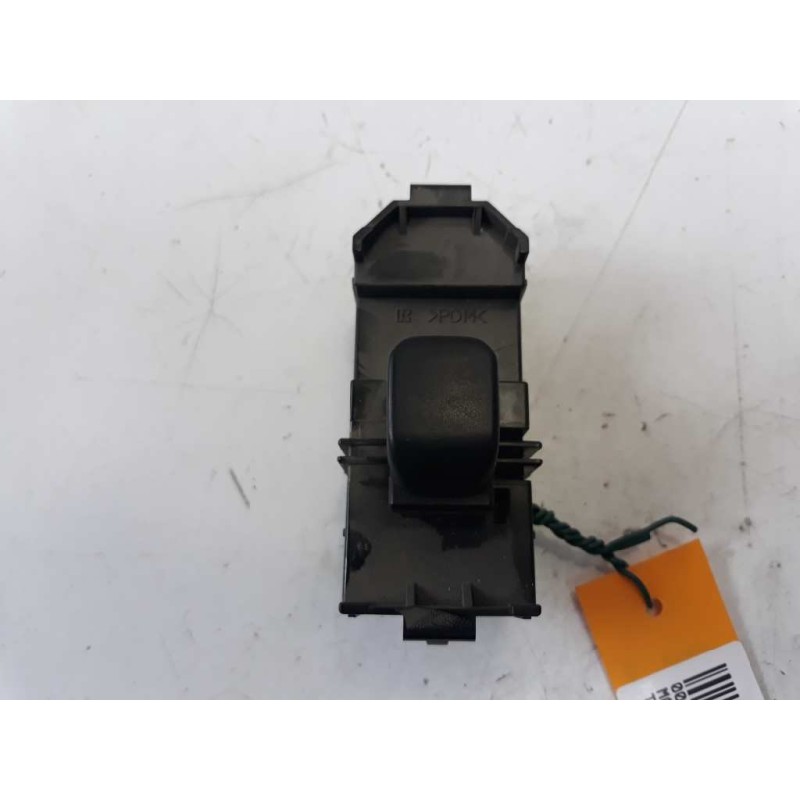 Recambio de mando elevalunas trasero derecho para toyota lexus is 200 (gxe10) 2.0 cat referencia OEM IAM   
