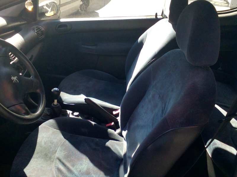 peugeot 206 berlina del año 1998