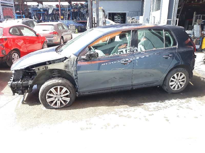 volkswagen golf vi (5k1) del año 2010