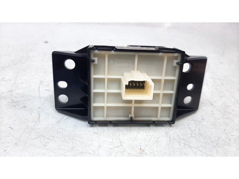 Recambio de palanca freno para toyota corolla (e21) referencia OEM IAM 8439002020  