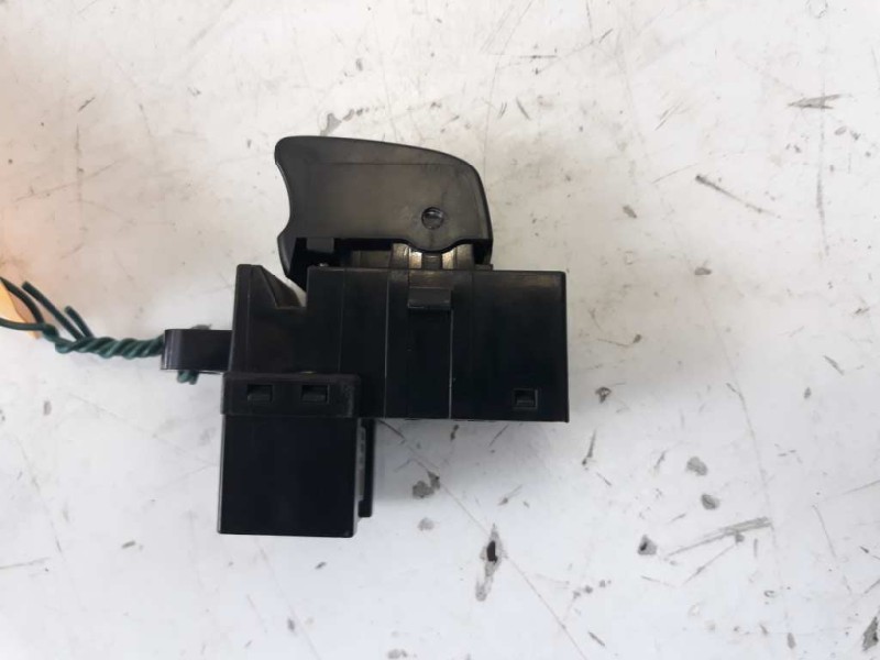 Recambio de mando elevalunas delantero derecho para nissan primera berlina (p12) visia referencia OEM IAM 25411AV600  