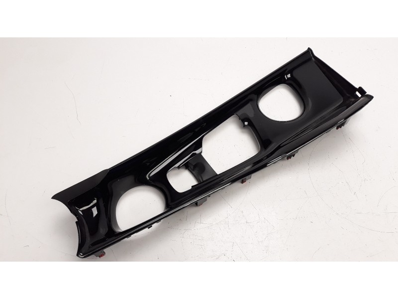 Recambio de moldura para toyota c-hr referencia OEM IAM 58804F4011  