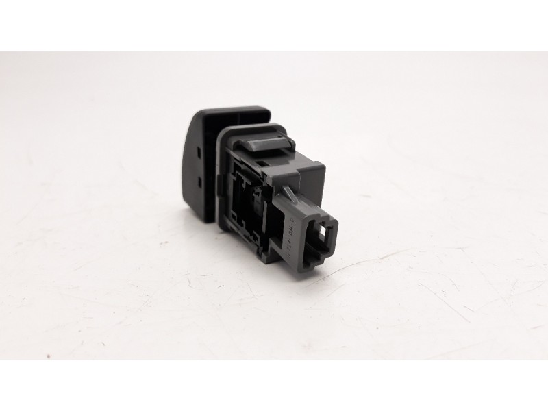 Recambio de warning para toyota c-hr referencia OEM IAM RH7140H7  