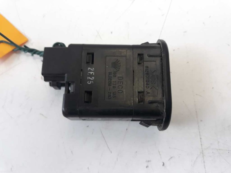 Recambio de mando elevalunas delantero derecho para daewoo nexia 1.5 16v cat referencia OEM IAM   