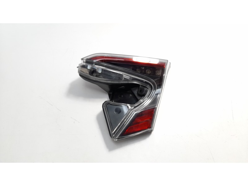 Recambio de piloto trasero derecho interior para toyota c-hr referencia OEM IAM 81580F4020  