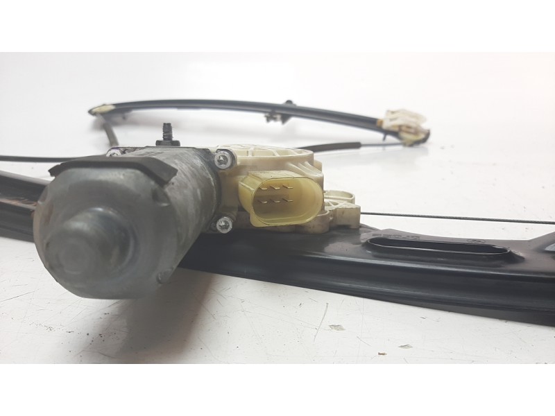 Recambio de elevalunas delantero derecho para bmw x5 (e70) 3.0d referencia OEM IAM 51337166380 106061813 111782