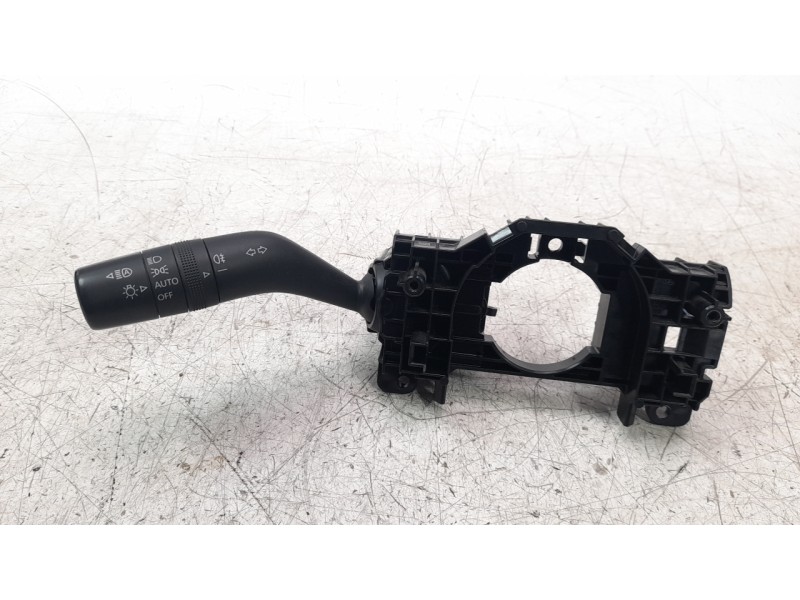Recambio de mando intermitentes para mazda 3 sedán (bp) referencia OEM IAM BDEL20324  