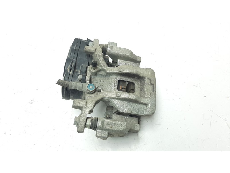Recambio de pinza de freno trasera derecha para toyota c-hr referencia OEM IAM 47830F4030  