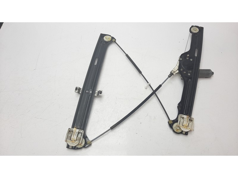 Recambio de elevalunas delantero izquierdo para bmw x5 (e70) 3.0d referencia OEM IAM 51337166379 106061814 111783