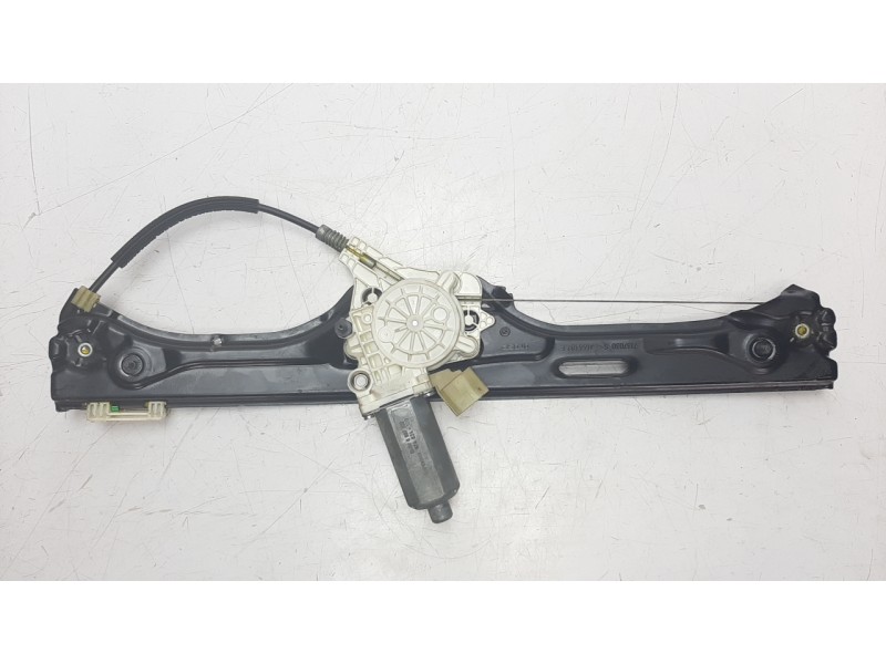 Recambio de elevalunas trasero derecho para bmw x5 (e70) 3.0d referencia OEM IAM 51357166382 106061826 111784
