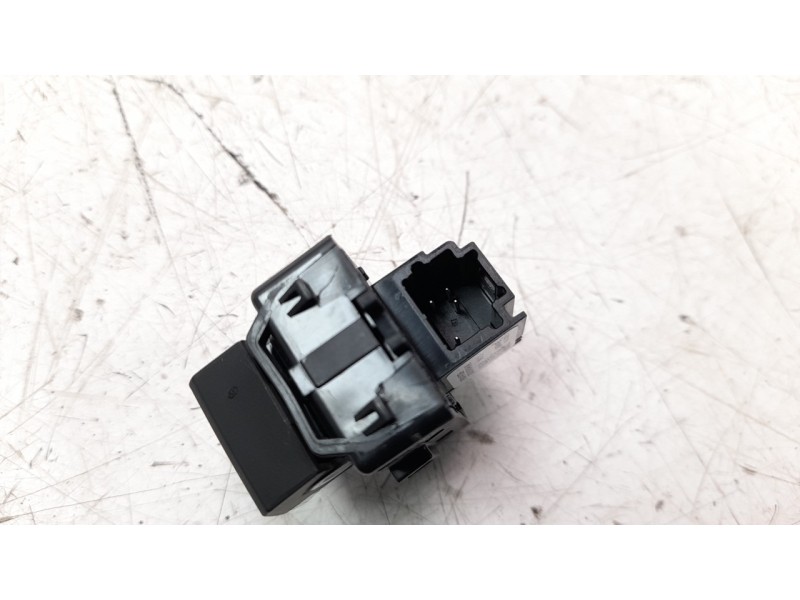Recambio de mando elevalunas trasero derecho para renault captur ii 1.0 tce referencia OEM IAM 254114723R  