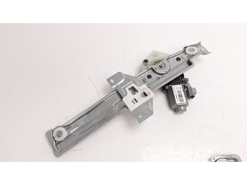 Recambio de elevalunas trasero derecho para ford ka+ ultimate referencia OEM IAM E3B5A27000  