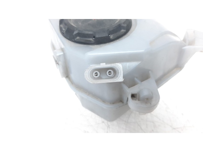 Recambio de deposito expansion para seat arona 1.6 tdi referencia OEM IAM 2Q0121407C  