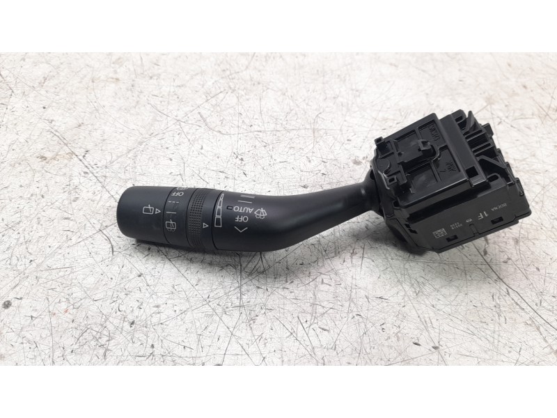 Recambio de mando limpia para mazda 3 sedán (bp) referencia OEM IAM BDENA20319  