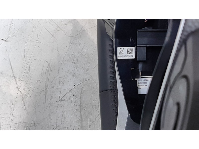 Recambio de volante para toyota corolla (e21) referencia OEM IAM 451000Z340  