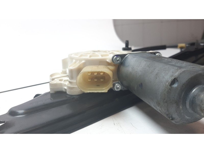 Recambio de elevalunas trasero izquierdo para bmw x5 (e70) 3.0d referencia OEM IAM 51357166381 106061827 111785