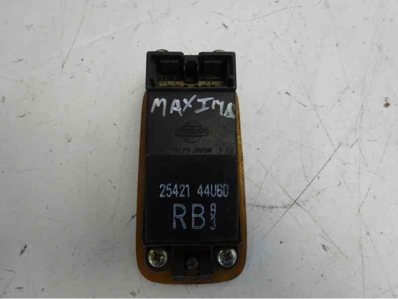 Recambio de mando elevalunas delantero derecho para nissan maxima qx (a32) 2.0 v6 24v cat referencia OEM IAM 2542144U60  
