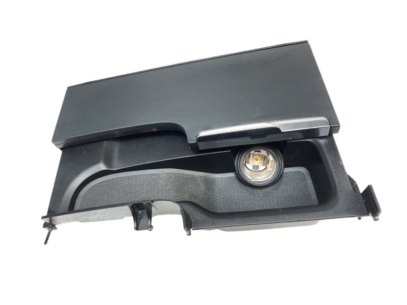 Recambio de guantera para volvo xc60 business plus awd referencia OEM IAM 32275469  