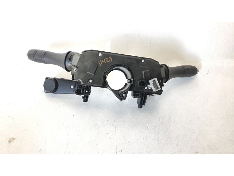 Recambio de mando multifuncion para renault captur ii 1.0 tce referencia OEM IAM 255675601R  