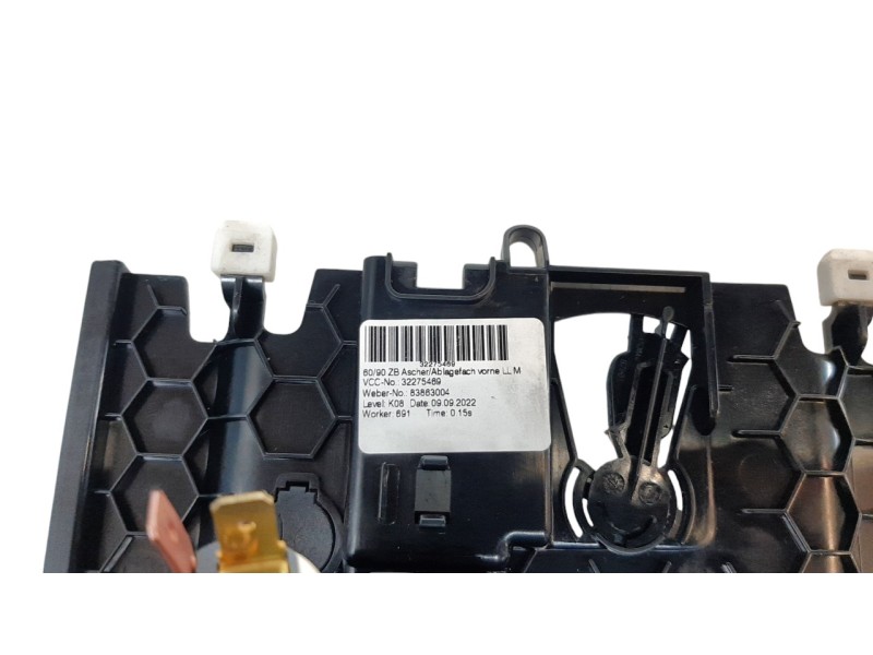 Recambio de guantera para volvo xc60 business plus awd referencia OEM IAM 32275469  
