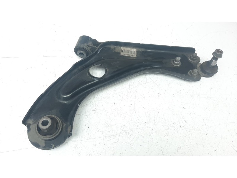 Recambio de brazo suspension inferior delantero derecho para peugeot 308 1.2 12v e-thp referencia OEM IAM 9846329280  