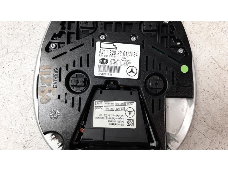 Recambio de luz interior para mercedes-benz clase e (w211) berlina e 280 cdi (211.023) referencia OEM IAM A2118202201  