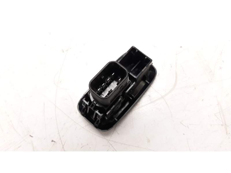 Recambio de mando elevalunas trasero derecho para ford ka+ ultimate referencia OEM IAM 10263702  