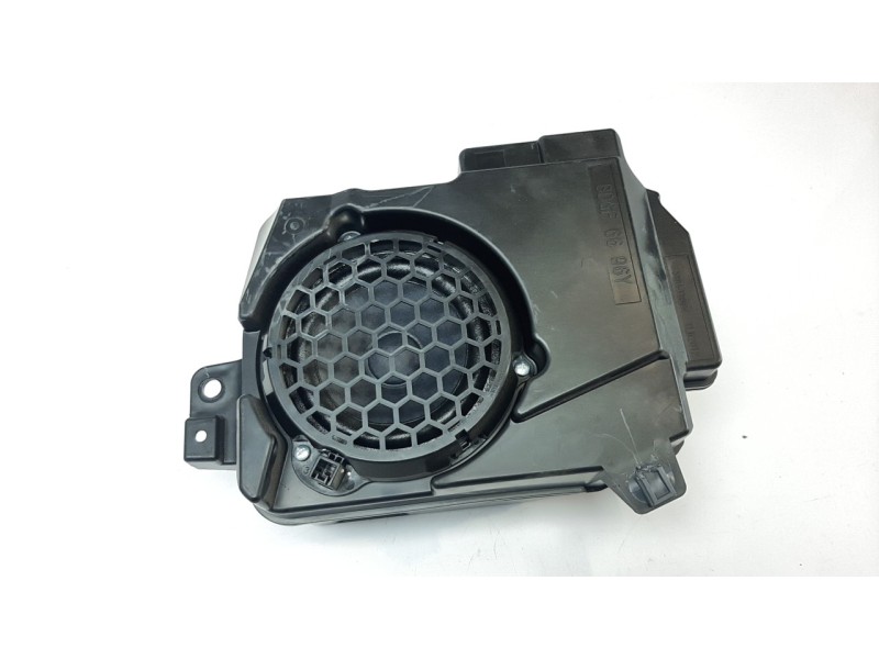 Recambio de sistema audio / radio cd para mazda 3 sedán (bp) referencia OEM IAM BDGF6696Y  