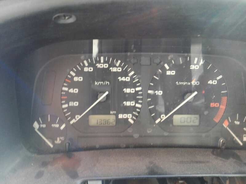 volkswagen polo berlina (6n1) del año 1995