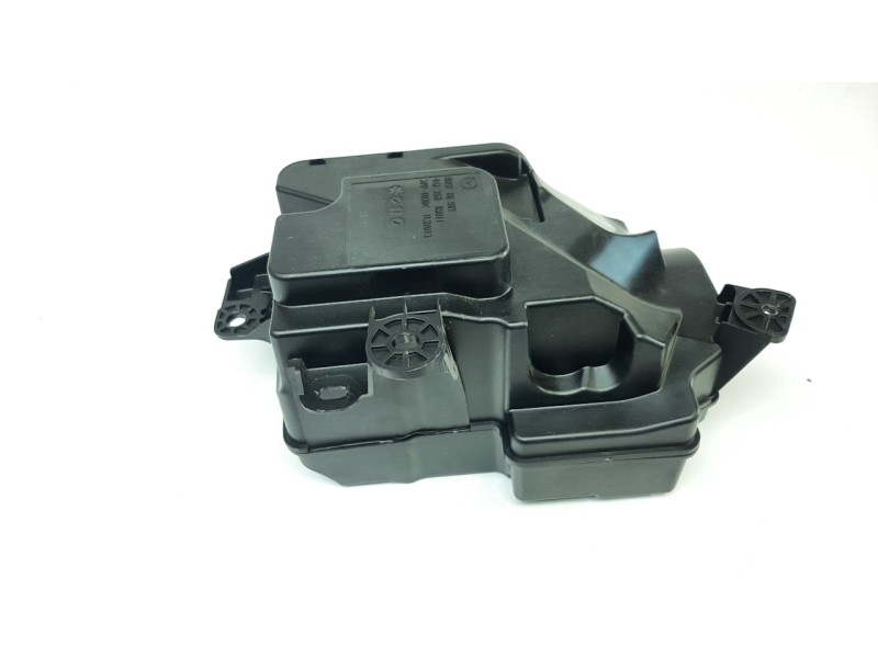 Recambio de sistema audio / radio cd para mazda 3 sedán (bp) referencia OEM IAM BDGF6696Y  
