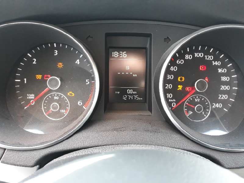 volkswagen golf vi (5k1) del año 2010