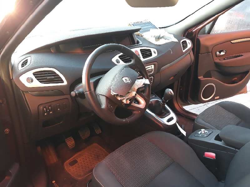 renault scenic iii del año 2010
