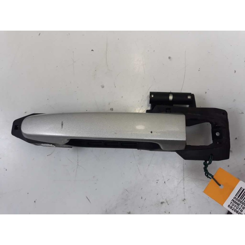 Recambio de maneta exterior delantera izquierda para toyota corolla verso (r1) 2,2 d-4d sport referencia OEM IAM 692060F010B0  