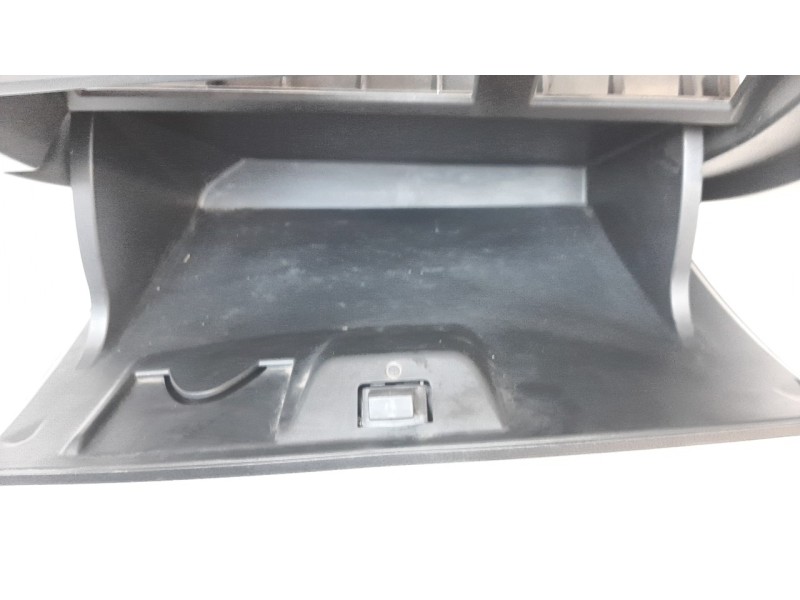 Recambio de guantera para seat arona 1.6 tdi referencia OEM IAM 6F1857103N  