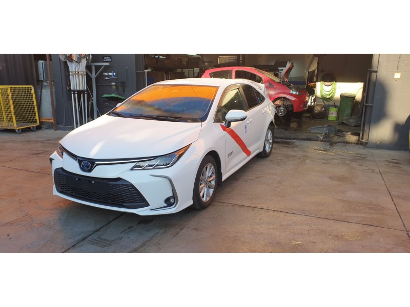 toyota corolla (e21) del año 2023