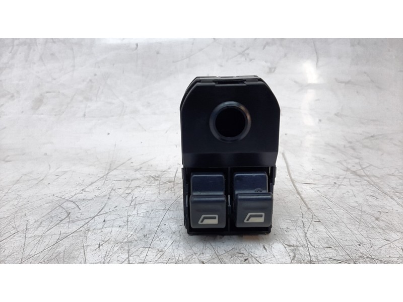 Recambio de mando elevalunas delantero izquierdo para peugeot 206 berlina xr referencia OEM IAM 6552WQ IAF610107CP EWSPE008