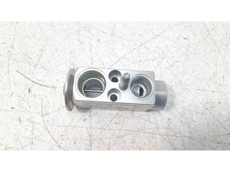 Recambio de valvula expansion para land rover discovery sport 2.0 td4 cat referencia OEM IAM 7010973  