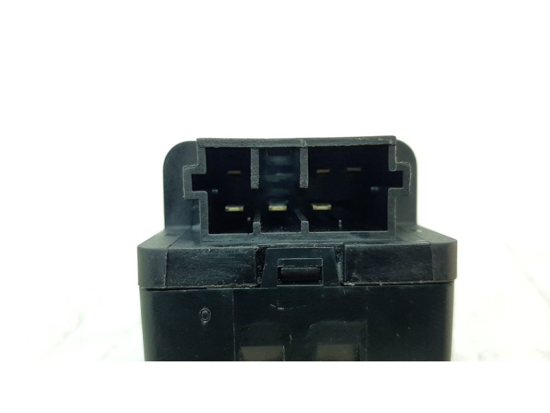 Recambio de mando elevalunas delantero izquierdo para peugeot 206 berlina xr referencia OEM IAM 6552WQ IAF610107CP EWSPE008