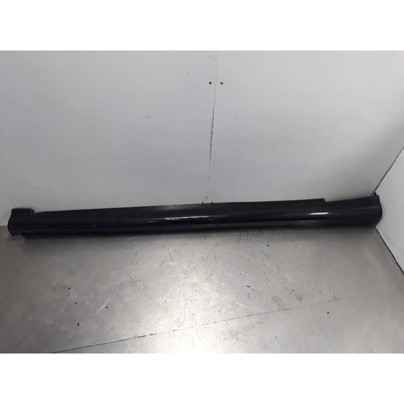 Recambio de estribos laterales para mercedes-benz clase b (w245) 180 cdi (245.207) referencia OEM IAM A1696102180  