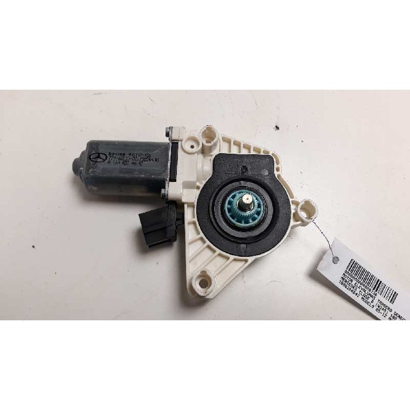 Recambio de motor elevalunas trasero derecho para mercedes-benz clase b (w245) 180 cdi (245.207) referencia OEM IAM 1698204642  