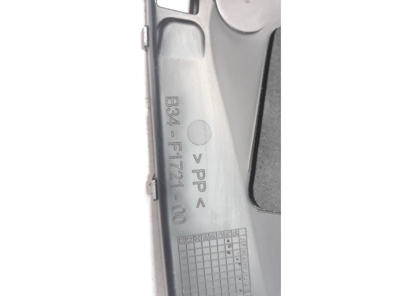 Recambio de moldura para yamaha xsr 700 referencia OEM IAM B34F172100  