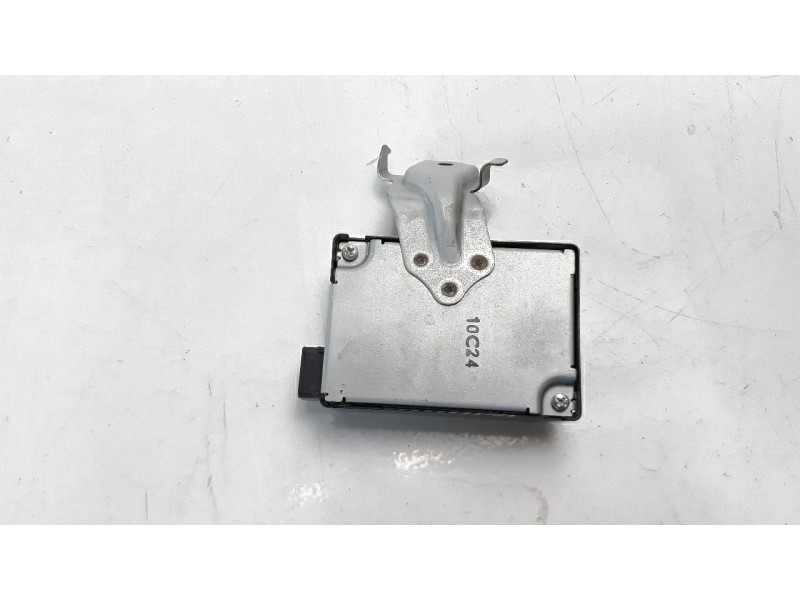 Recambio de modulo electronico para toyota yaris 1.5 16v cat referencia OEM IAM 897600D060  