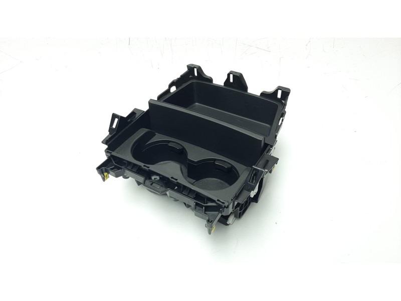 Recambio de cenicero para mazda 3 berlina (bp) referencia OEM IAM BDGG64390  
