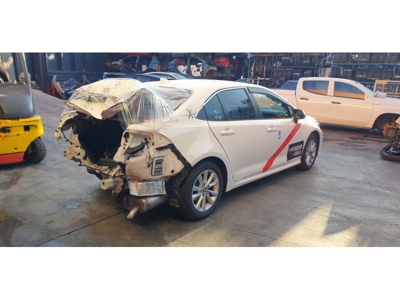 toyota corolla (e21) del año 2023