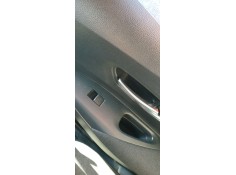 Recambio de mando elevalunas trasero derecho para toyota corolla (e21) hybrid style referencia OEM IAM 8481002250   2