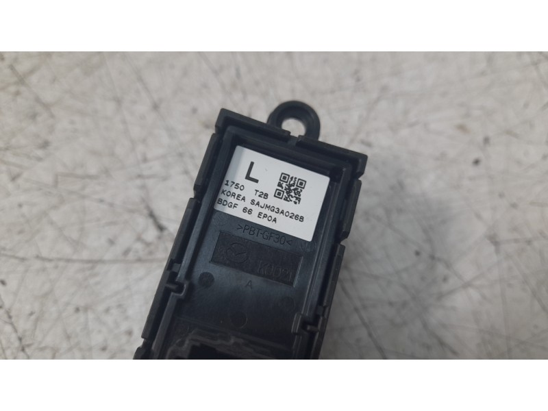 Recambio de palanca freno para mazda 3 sedán (bp) referencia OEM IAM BDGF66EP0A  