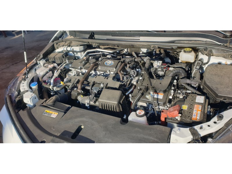 Recambio de compresor aire acondicionado para toyota corolla (e21) hybrid style referencia OEM IAM 0424001202  