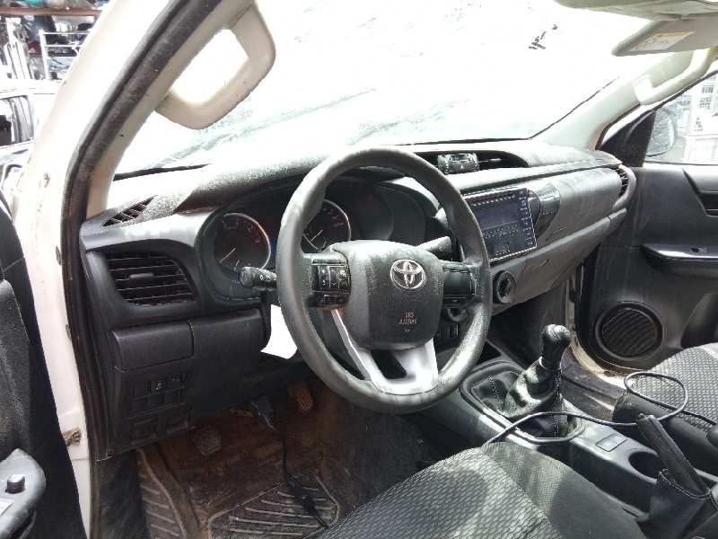 toyota hilux (kun) del año 2016